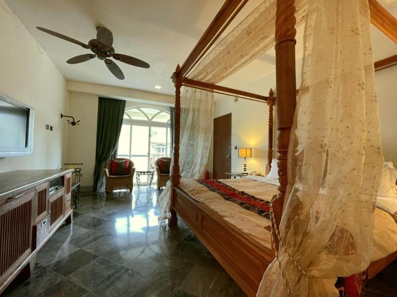 Swan Lake Villa Resort Nanwan Extérieur photo