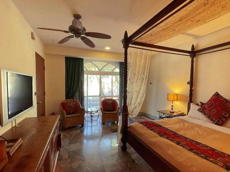 Swan Lake Villa Resort Nanwan Extérieur photo